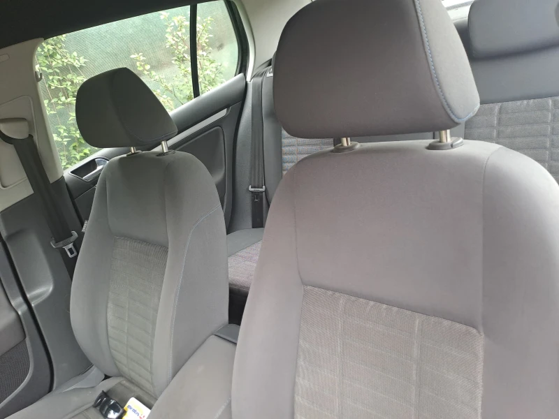 VW Golf, снимка 11 - Автомобили и джипове - 52093739