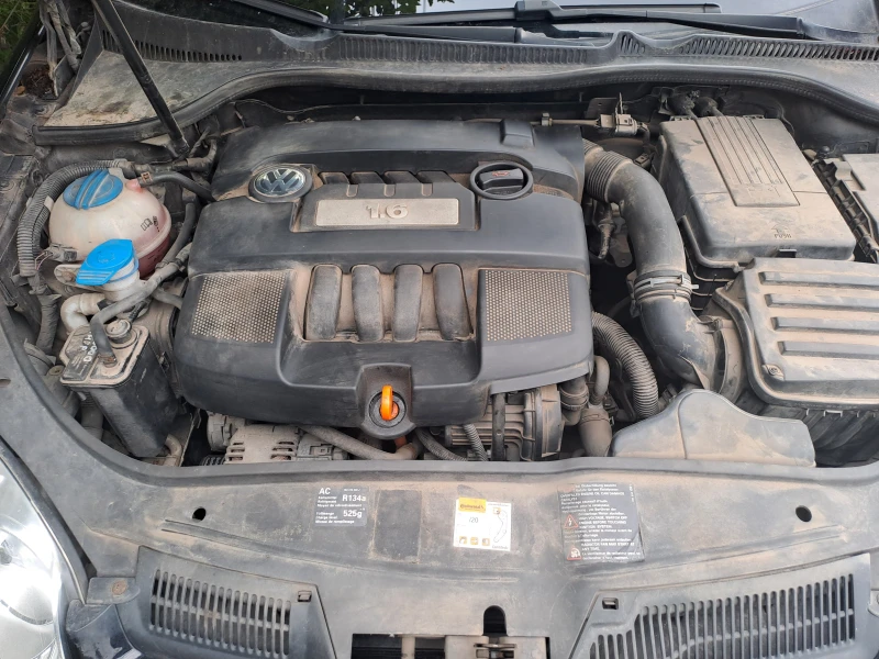 VW Golf, снимка 13 - Автомобили и джипове - 52093739