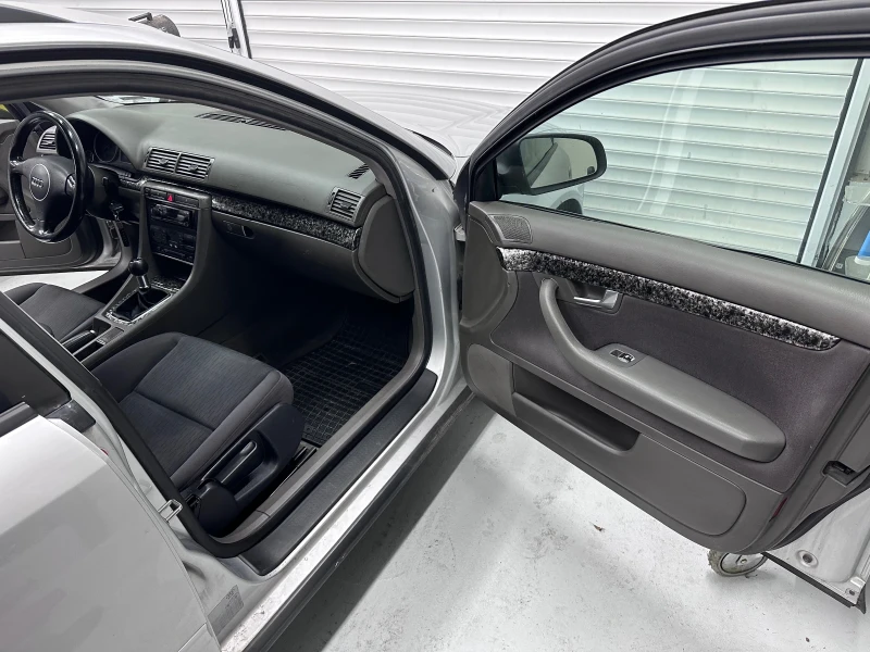 Audi A4, снимка 7 - Автомобили и джипове - 52041077