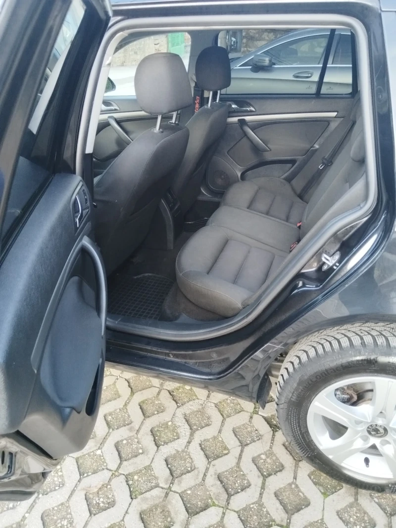 Skoda Octavia 1.9 TDI 105 4x4, снимка 7 - Автомобили и джипове - 52734070