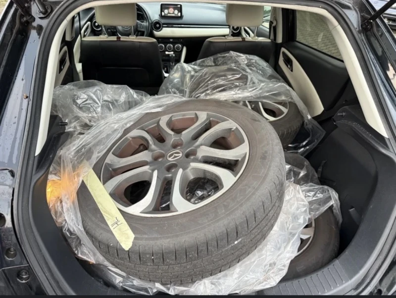 Mazda 2 White Edition , снимка 10 - Автомобили и джипове - 53118260