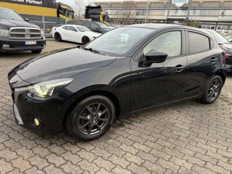 Mazda 2 White Edition , снимка 3 - Автомобили и джипове - 53118260