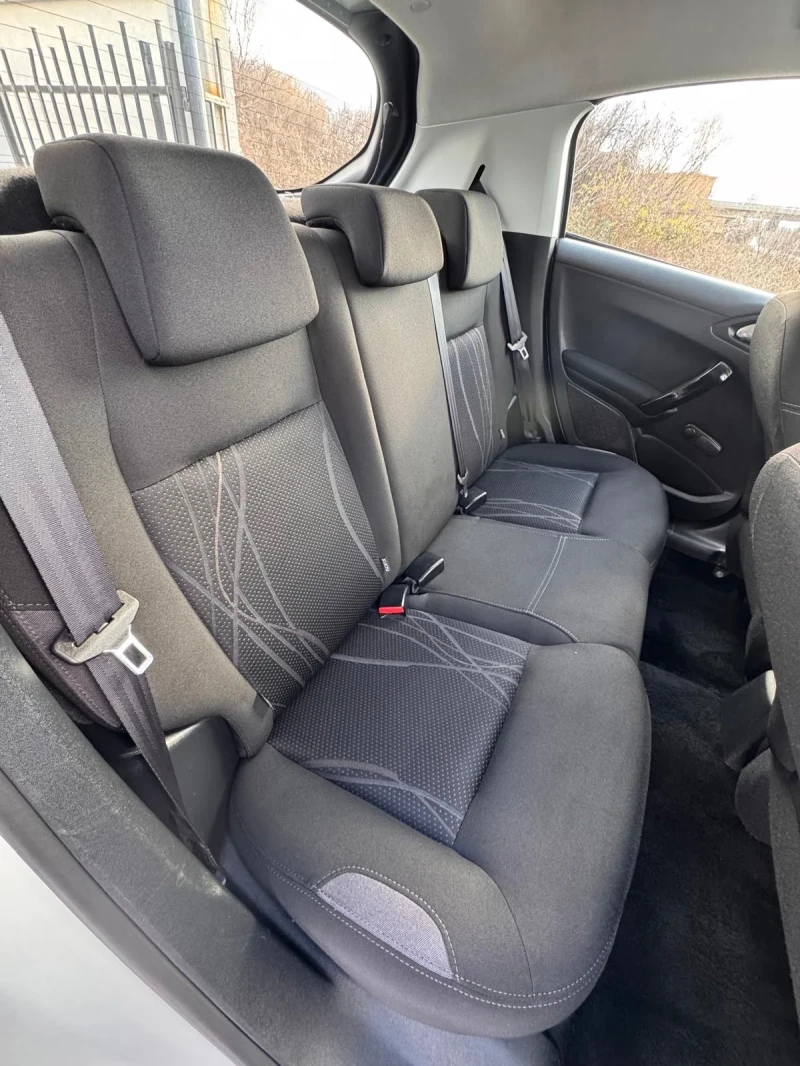 Peugeot 208 1.2 i , снимка 10 - Автомобили и джипове - 53138727
