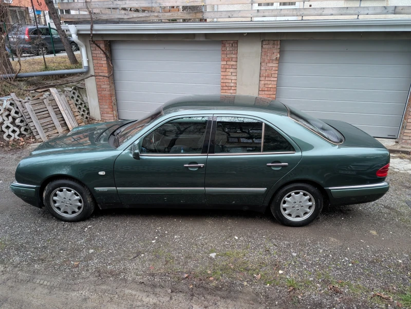 Mercedes-Benz E 290 Elegance, снимка 4 - Автомобили и джипове - 53397400