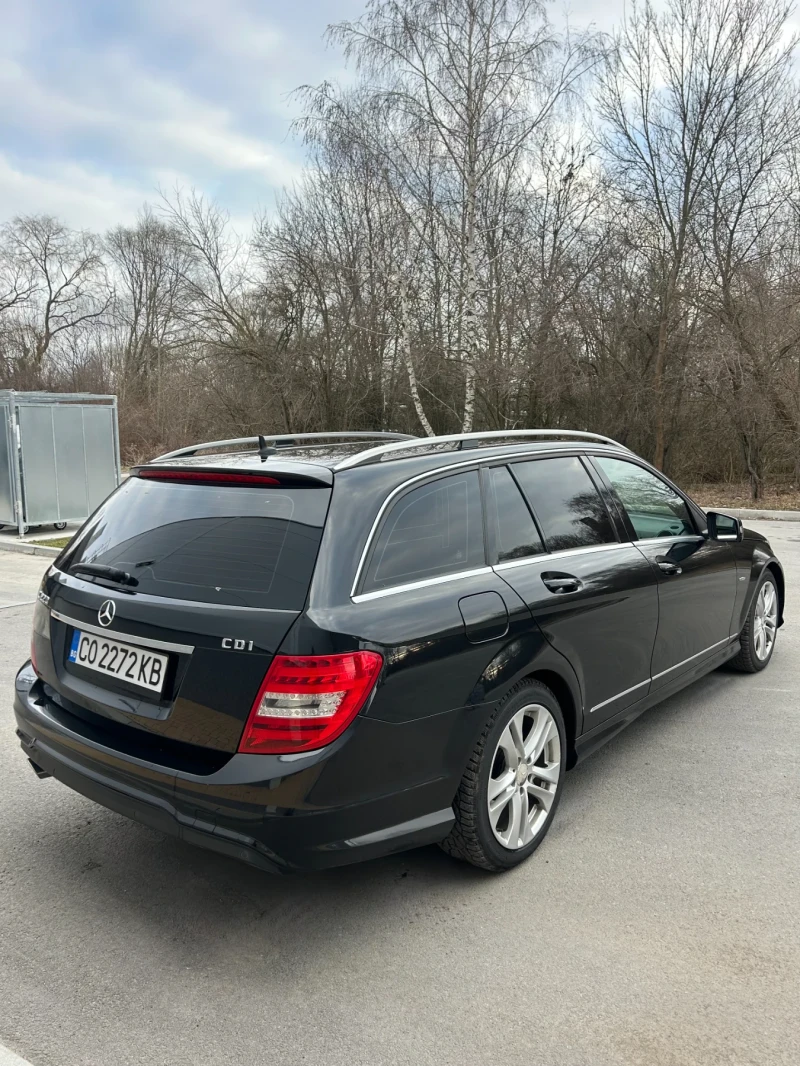 Mercedes-Benz C 220, снимка 5 - Автомобили и джипове - 53436987