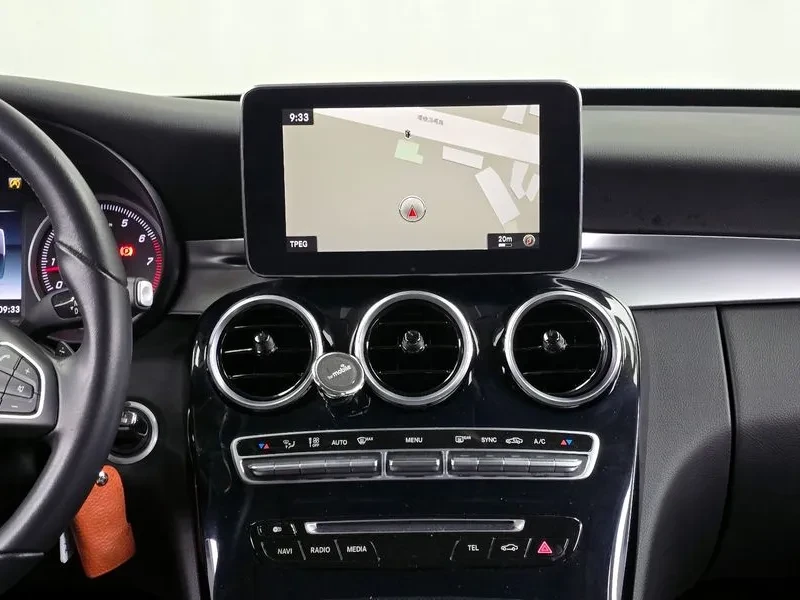 Mercedes-Benz C 200, снимка 14 - Автомобили и джипове - 53441279