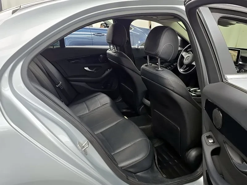 Mercedes-Benz C 200, снимка 12 - Автомобили и джипове - 53441279