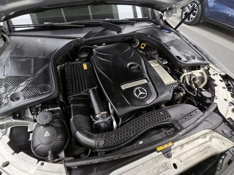 Mercedes-Benz C 200  - изображение 6