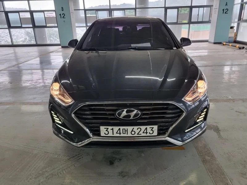 Hyundai Sonata 2.0 - САМО 30% АВАНС, снимка 2 - Автомобили и джипове - 55998018