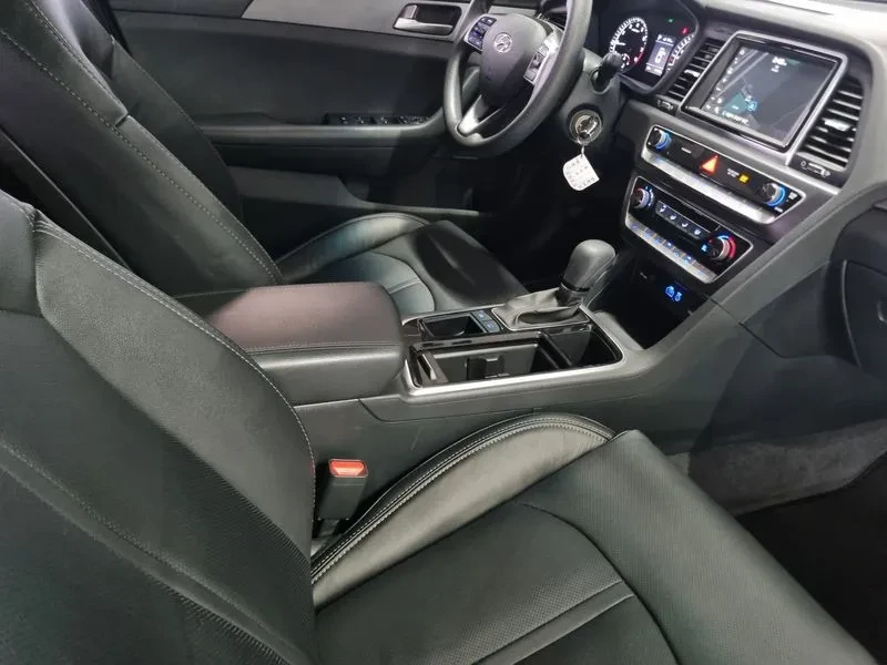 Hyundai Sonata 2.0 - САМО 30% АВАНС, снимка 8 - Автомобили и джипове - 55998018