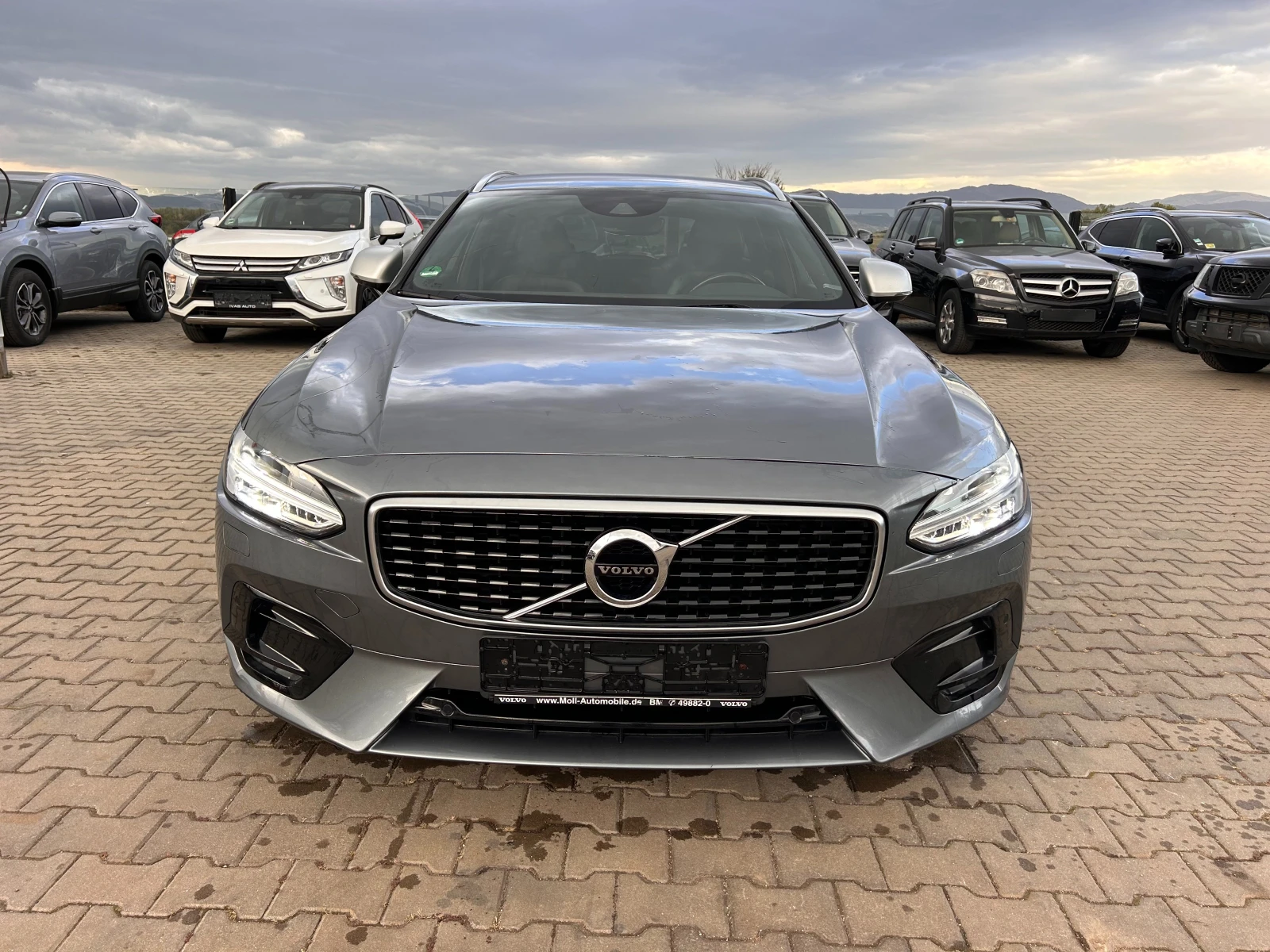 Volvo V90 2.0D R-Design AVTOMAT/NAVI/KOJA/KAMERA ЛИЗИНГ - изображение 3