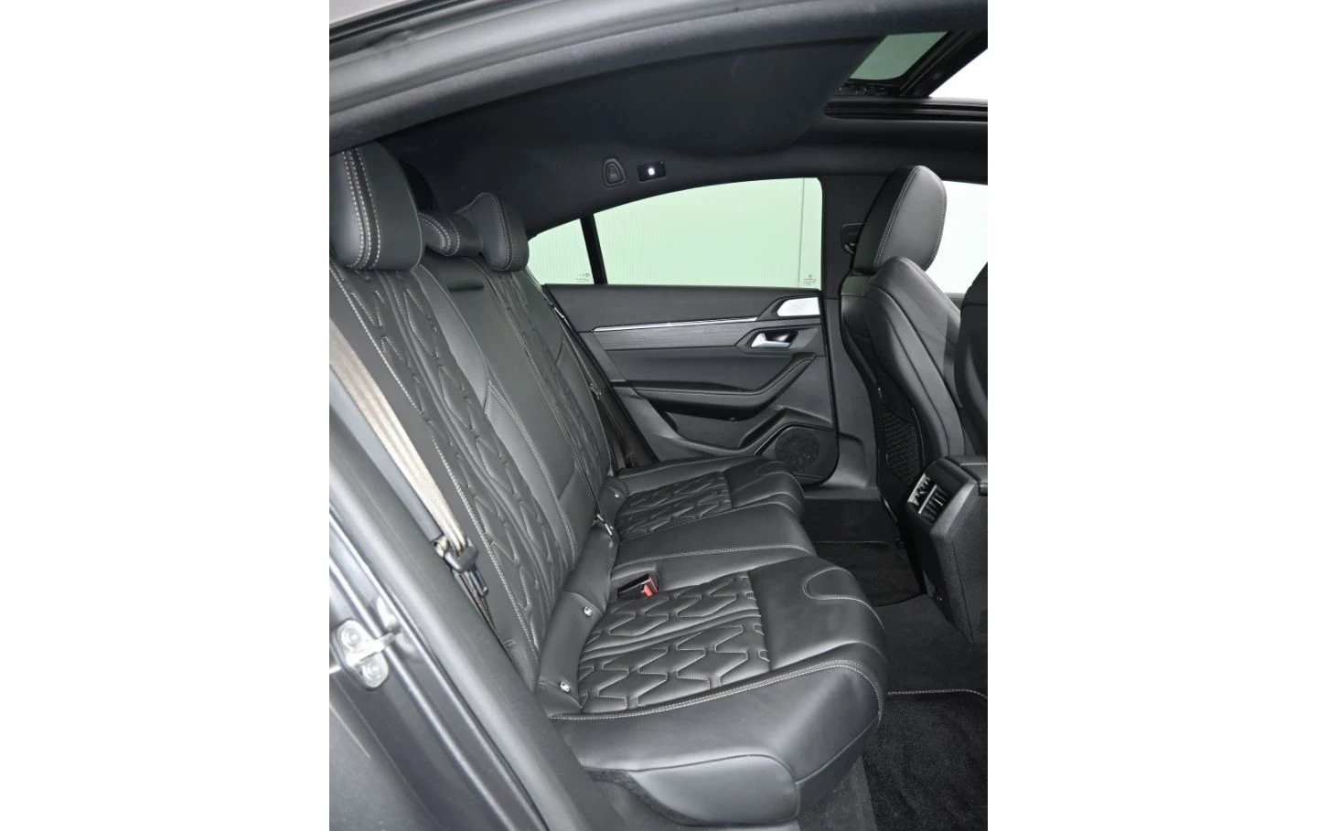 Peugeot 508 PHEV/225HP/GT/ACC/PANO/FOCAL/MASSAGE/AMBI/CAM/336v | Mobile.bg   13