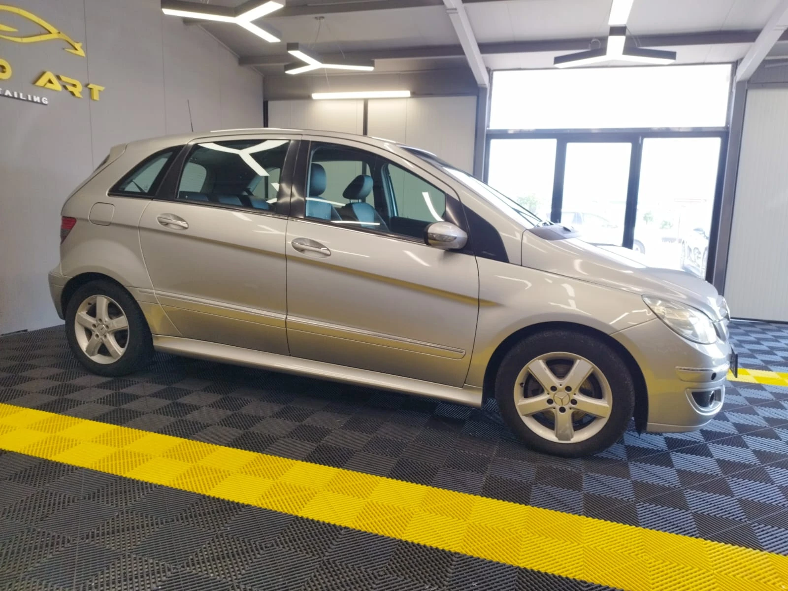 Mercedes-Benz B 200 2200 CDI AUTOMAT - изображение 6