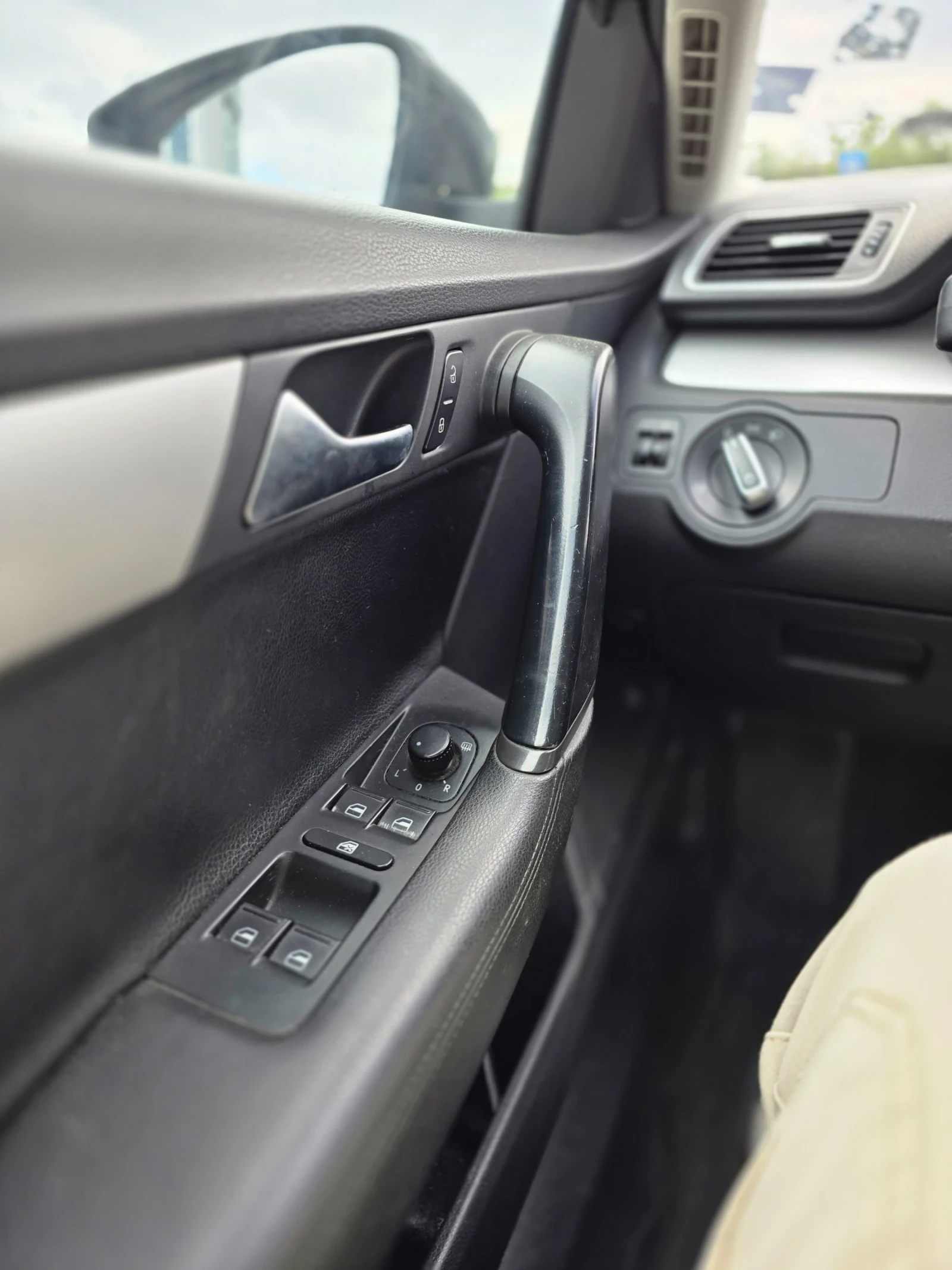 VW Passat 1.4 Фабричен Метан, 360  парктроник, подгрев, авто - изображение 8