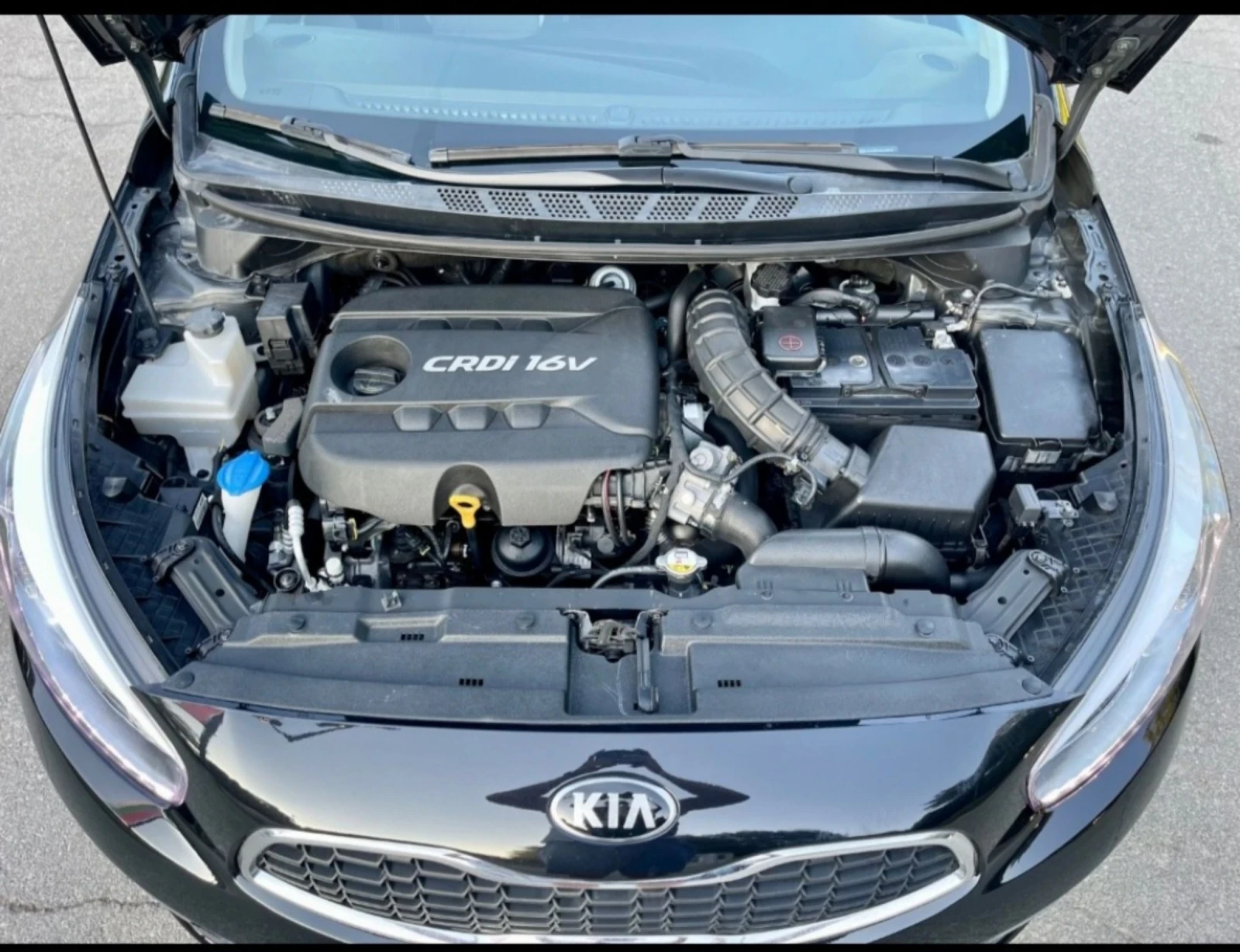 Kia Ceed  1.6CRDI* HighTec - изображение 6