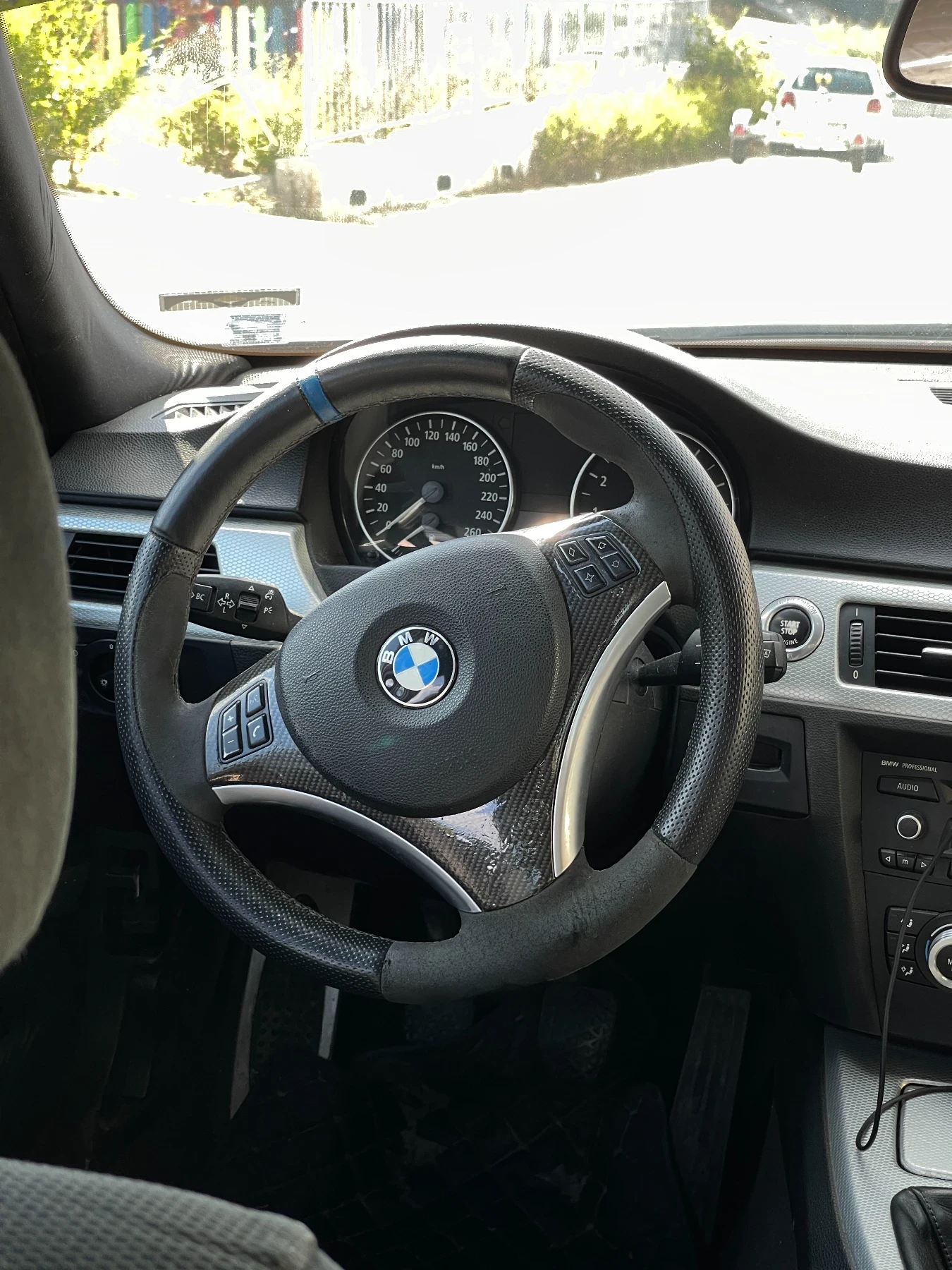 BMW 320  - изображение 7