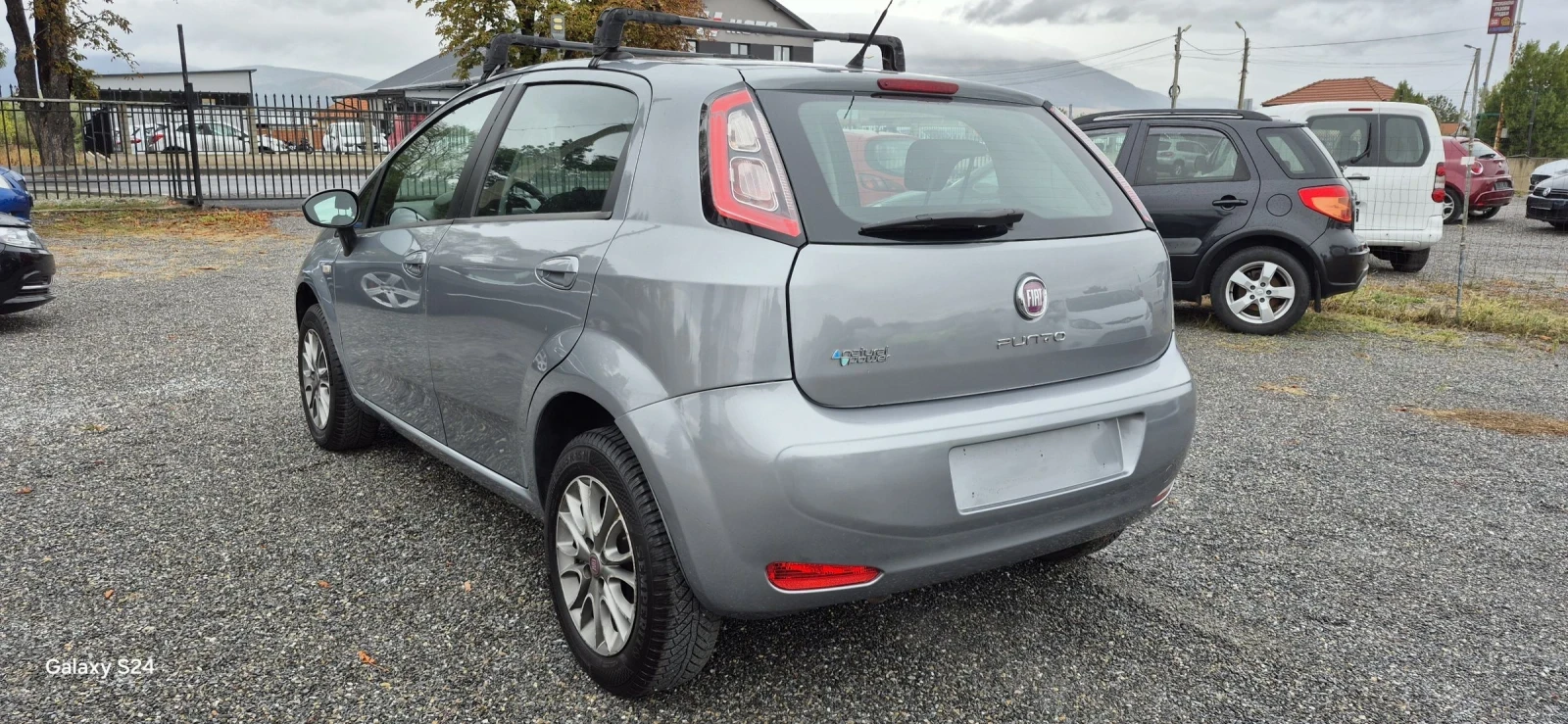 Fiat Punto 1.4i Evro 5 - изображение 4