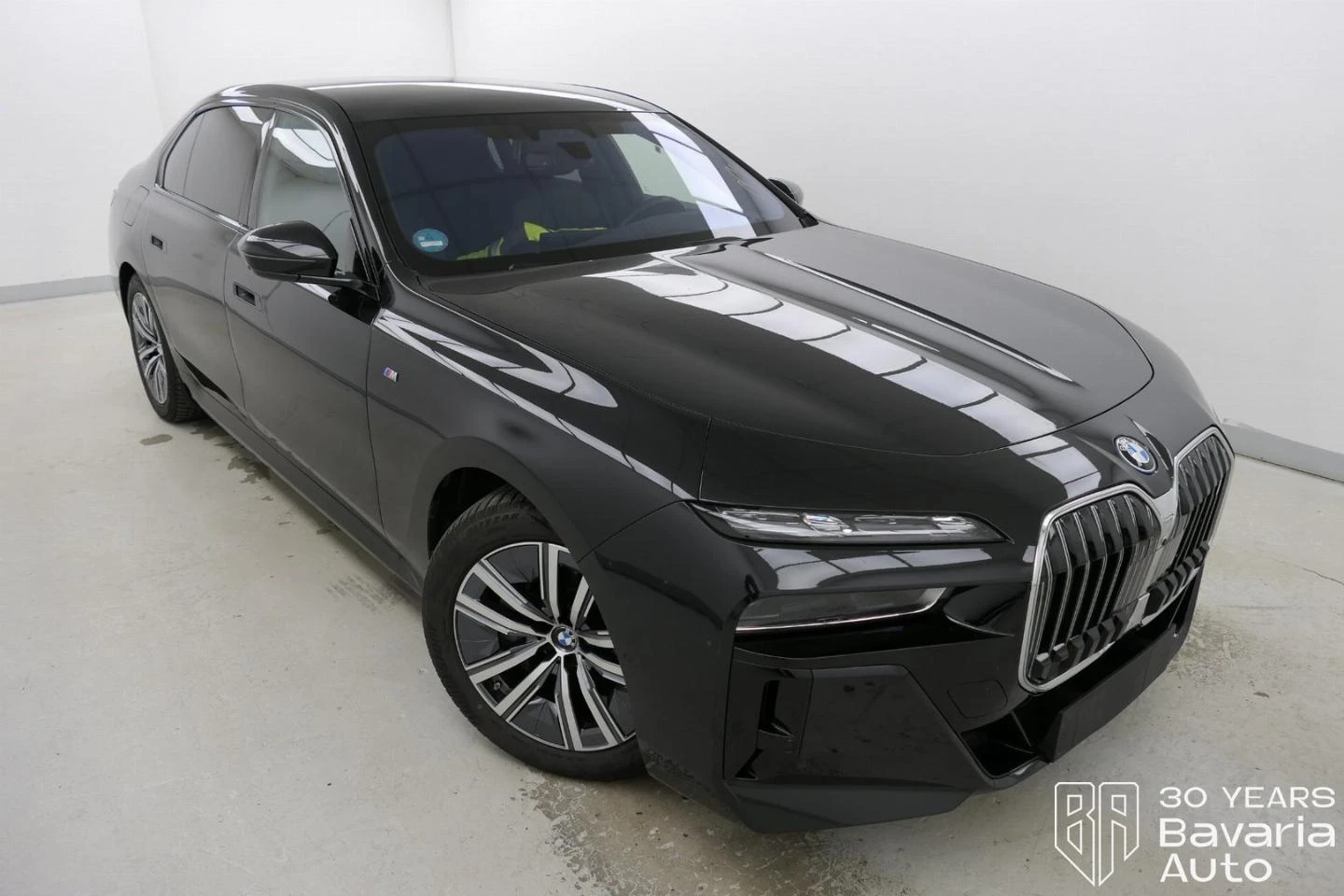 BMW i7 60 xDrive M Sport Paket - изображение 2