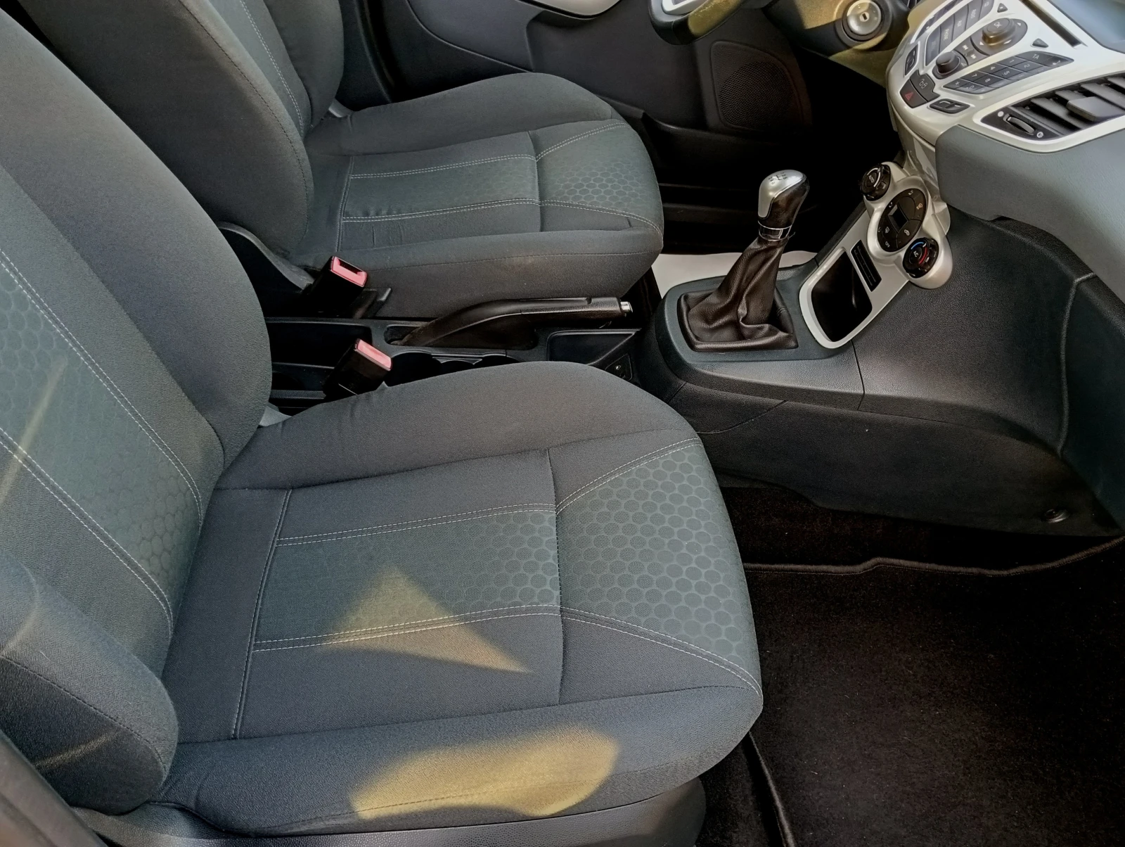 Ford Fiesta 1.6TDCI TITANIUM | Mobile.bg   10