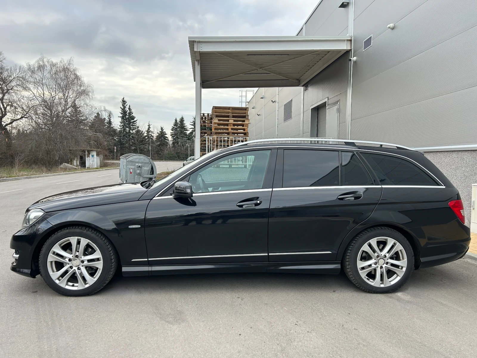 Mercedes-Benz C 220  - изображение 2