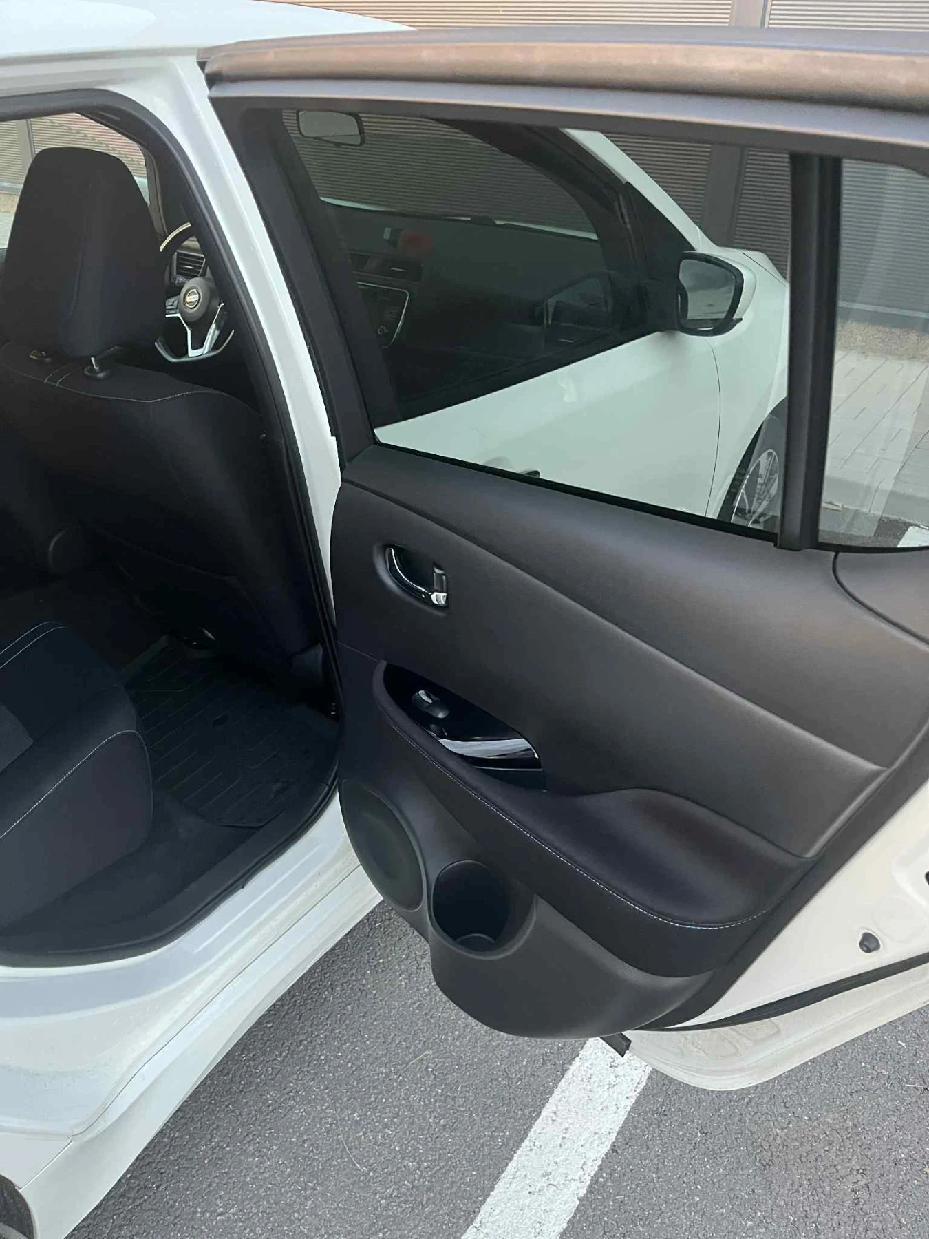 Nissan Leaf  1.4 | Mobile.bg � ����������� 11