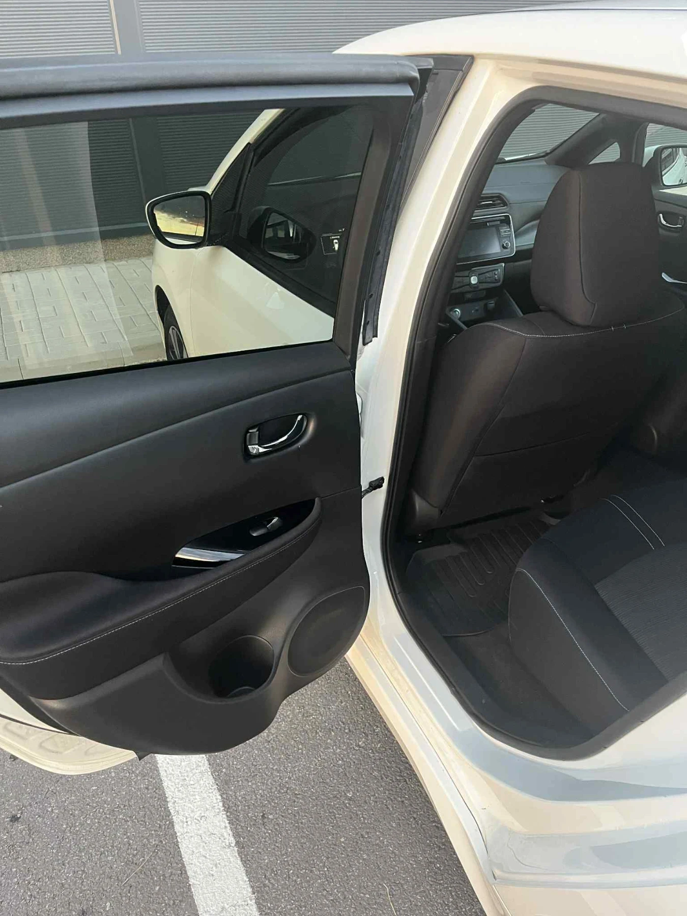 Nissan Leaf  1.4 | Mobile.bg � ����������� 10