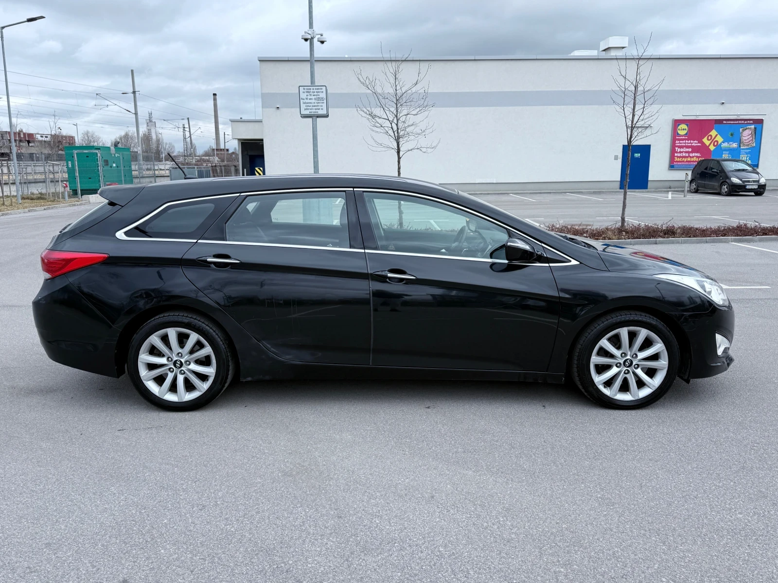 Hyundai I40 * 1.7CRDI* NAVI* CAMERA* KEYLESS*  - изображение 4