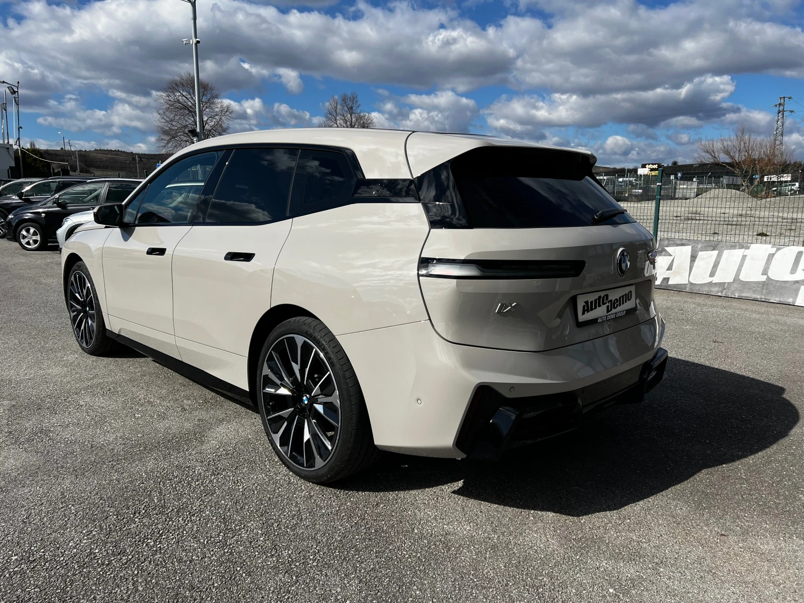 BMW iX 60* X-Drive* Full*  | Mobile.bg � ����������� 5