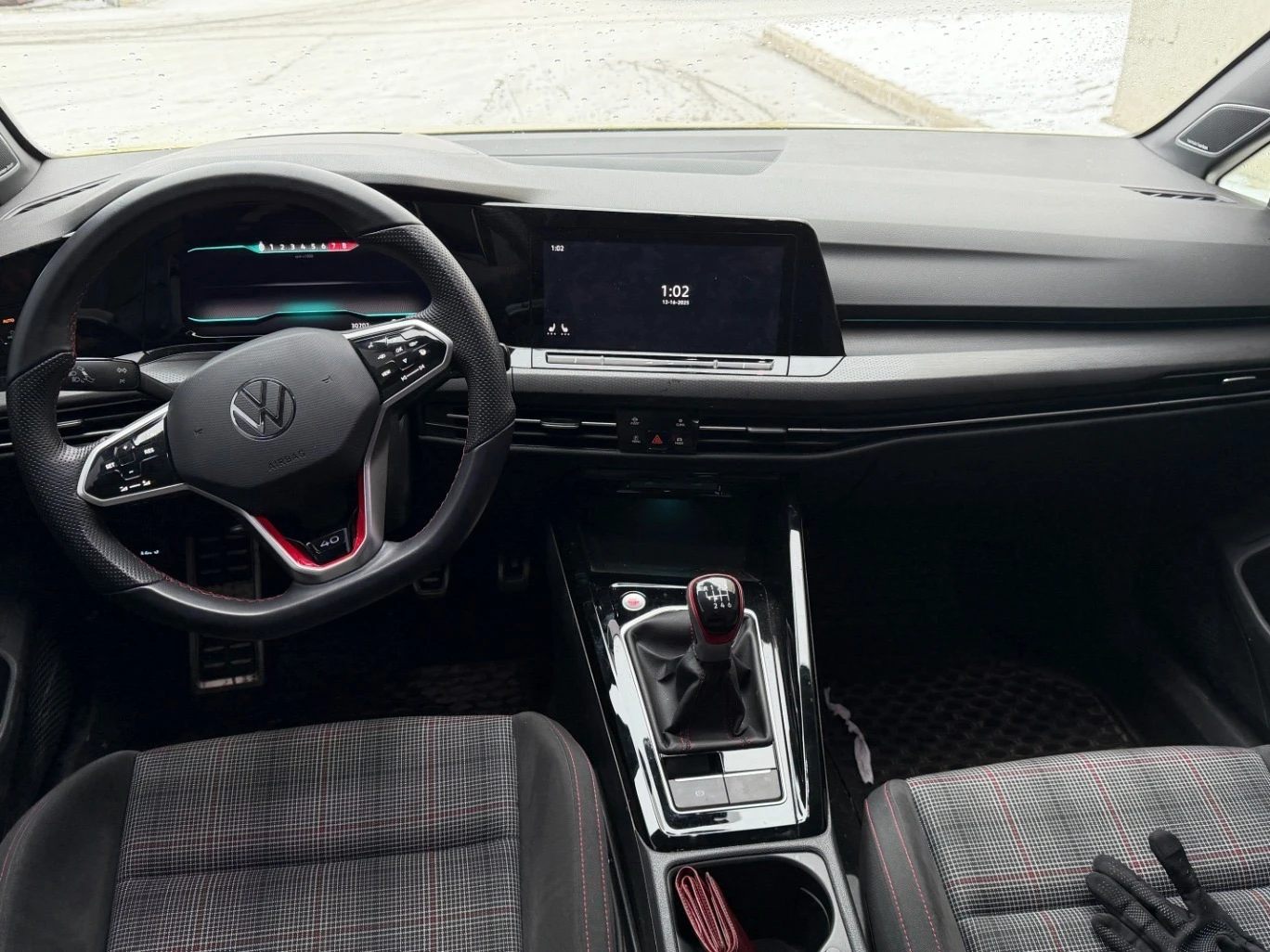 VW Golf GTI 40th Anniversary С РЕГИСТРАЦИЯ & АВТО КРЕДИТ, снимка 6 - Автомобили и джипове - 54010506