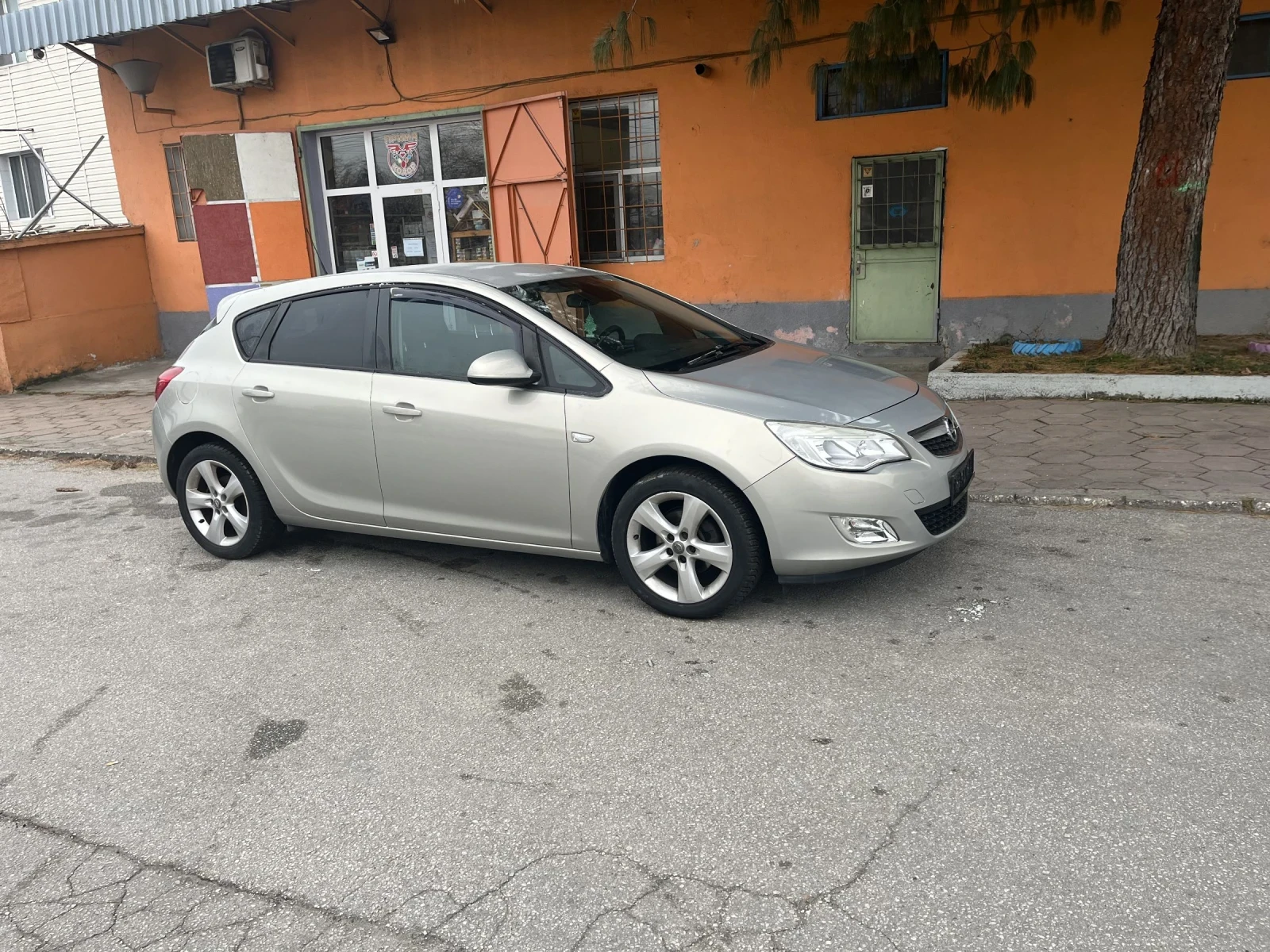 Opel Astra Astra 1, 4T/NIDERLANDIQ/TOP, снимка 4 - Автомобили и джипове - 54311011