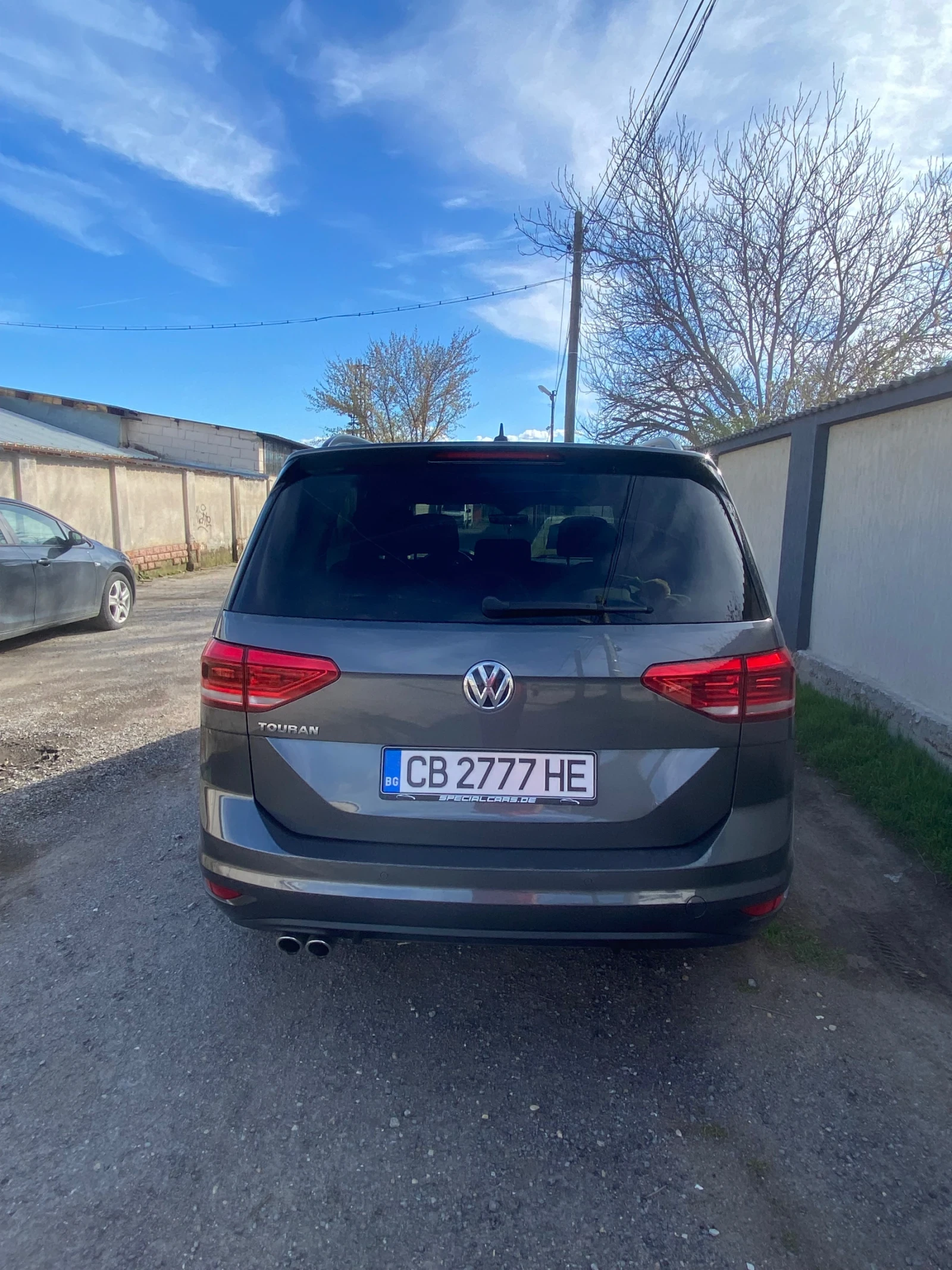 VW Touran 2.0 Tdi 190кс, снимка 4 - Автомобили и джипове - 54398084