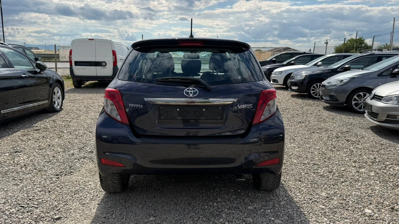 Toyota Yaris, снимка 7 - Автомобили и джипове - 54894820