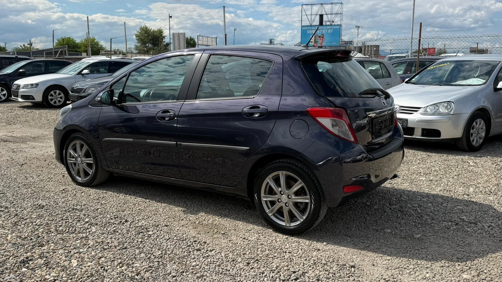Toyota Yaris, снимка 5 - Автомобили и джипове - 54894820