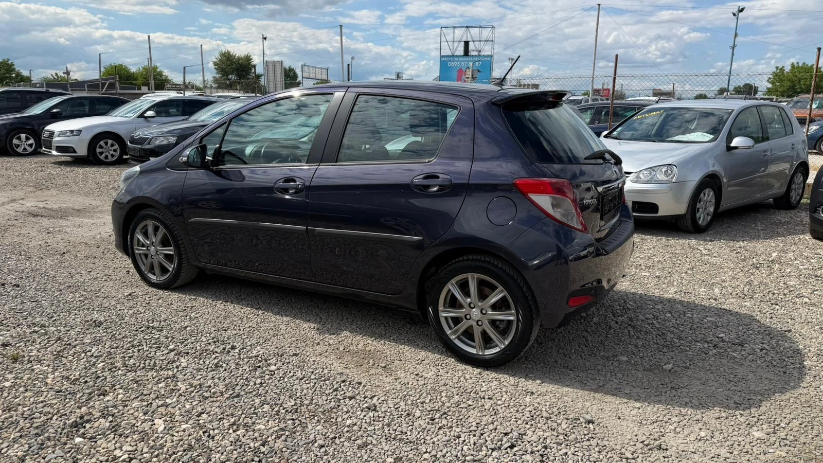 Toyota Yaris, снимка 6 - Автомобили и джипове - 54894820