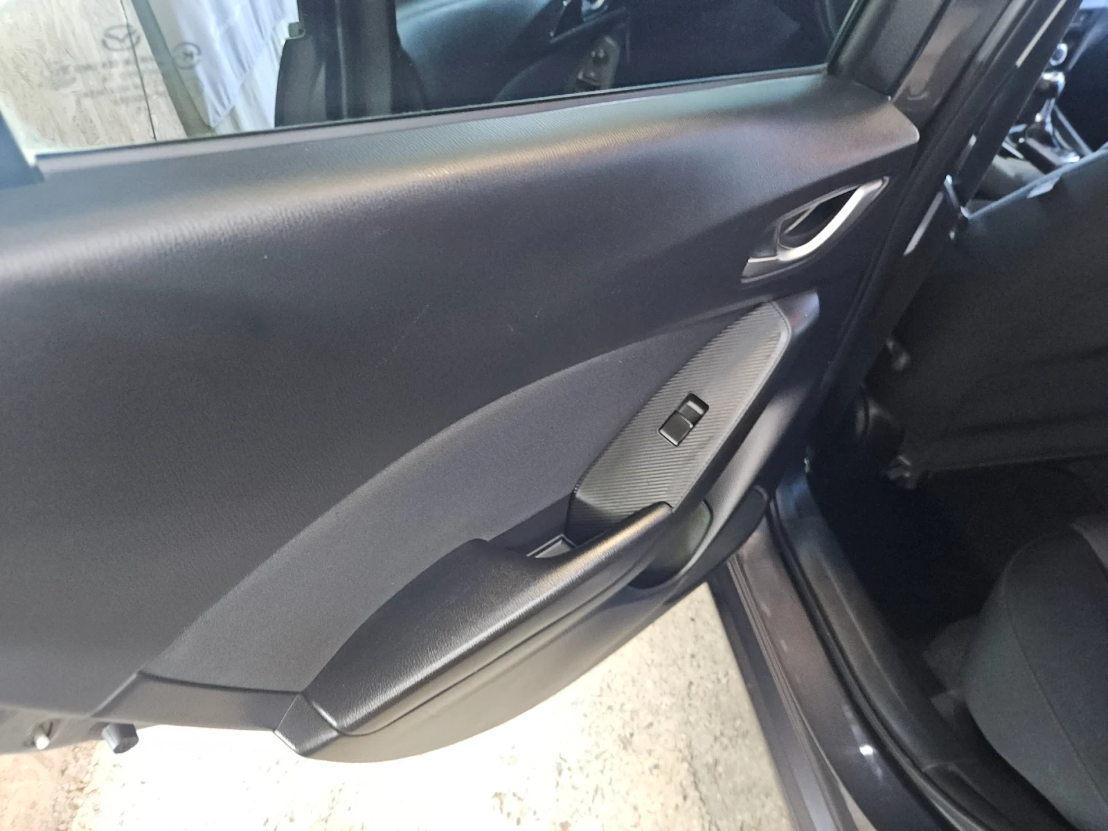 Mazda 3 6 �������� | Mobile.bg � ����������� 6