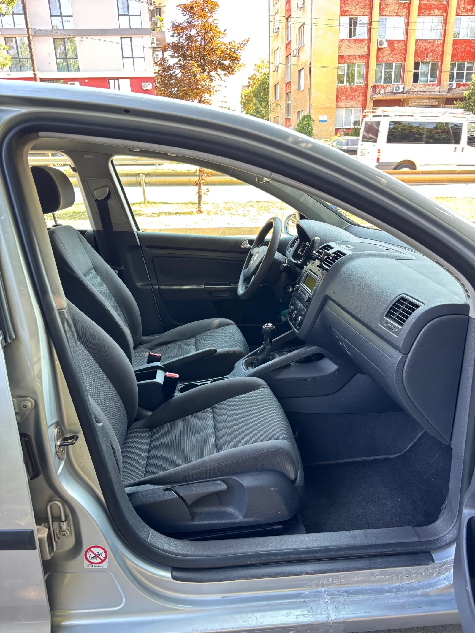 VW Golf, снимка 5 - Автомобили и джипове - 55642404