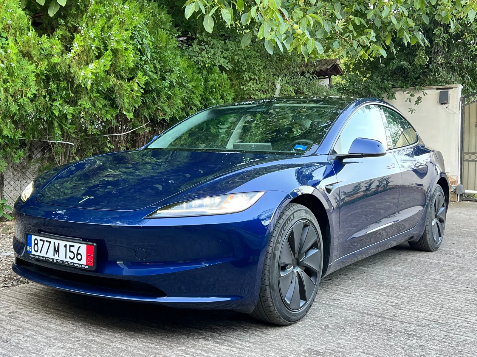 Tesla Model 3 RWD, LFP