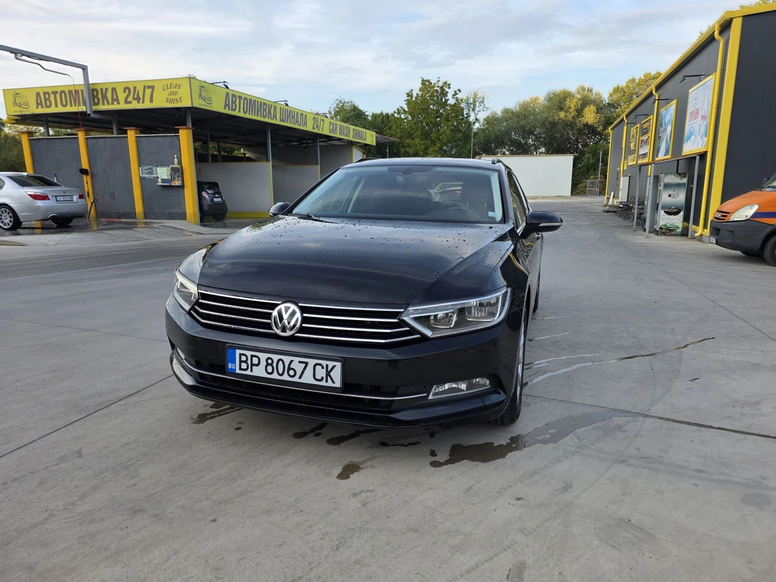 VW Passat B8 Variant / 2.0 TDI / Ръчка, снимка 2 - Автомобили и джипове - 56143055