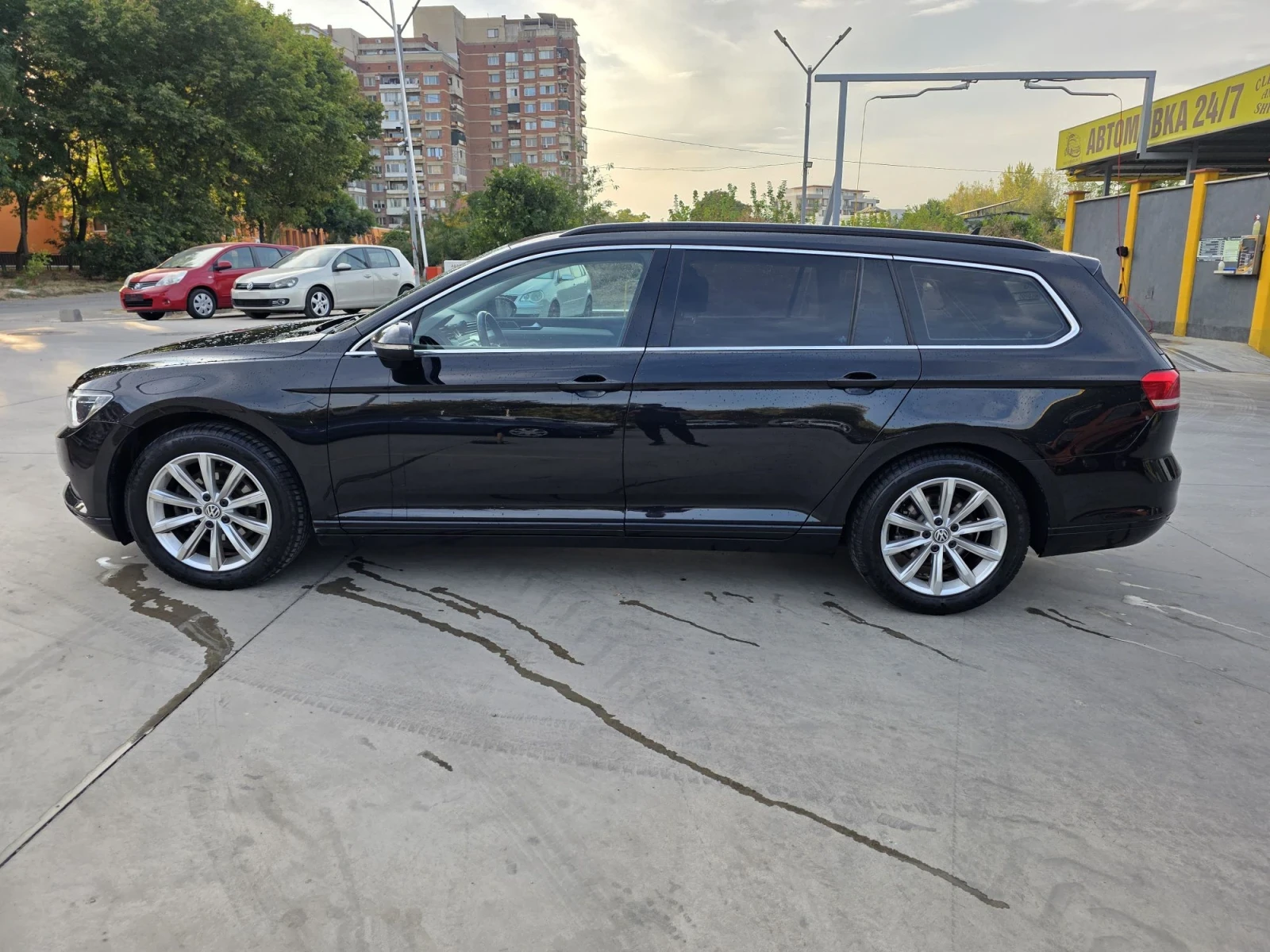 VW Passat B8 Variant / 2.0 TDI / Ръчка, снимка 3 - Автомобили и джипове - 56143055