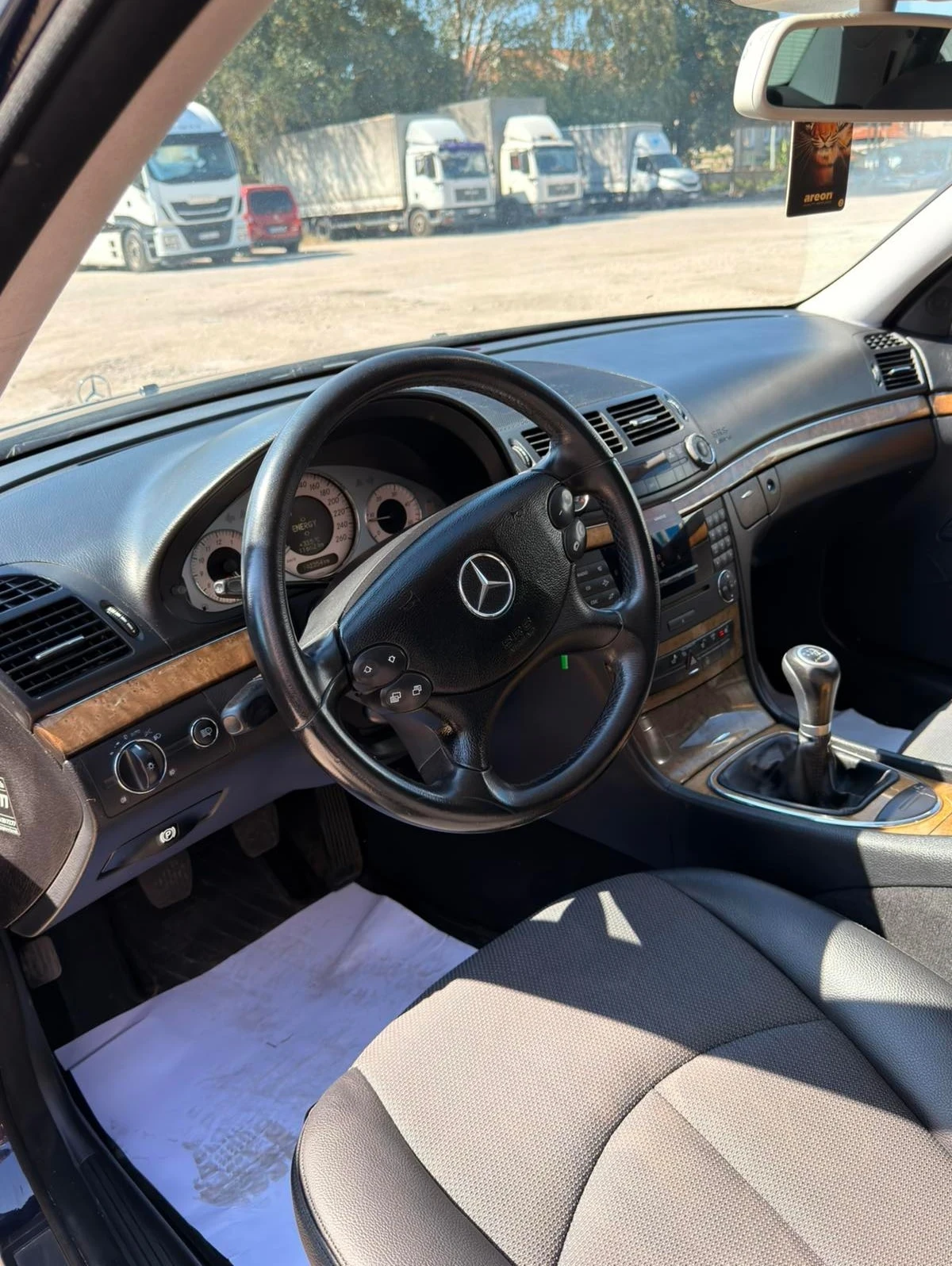 Mercedes-Benz E 220 cdi Evo Avantgarde , снимка 5 - Автомобили и джипове - 56183705