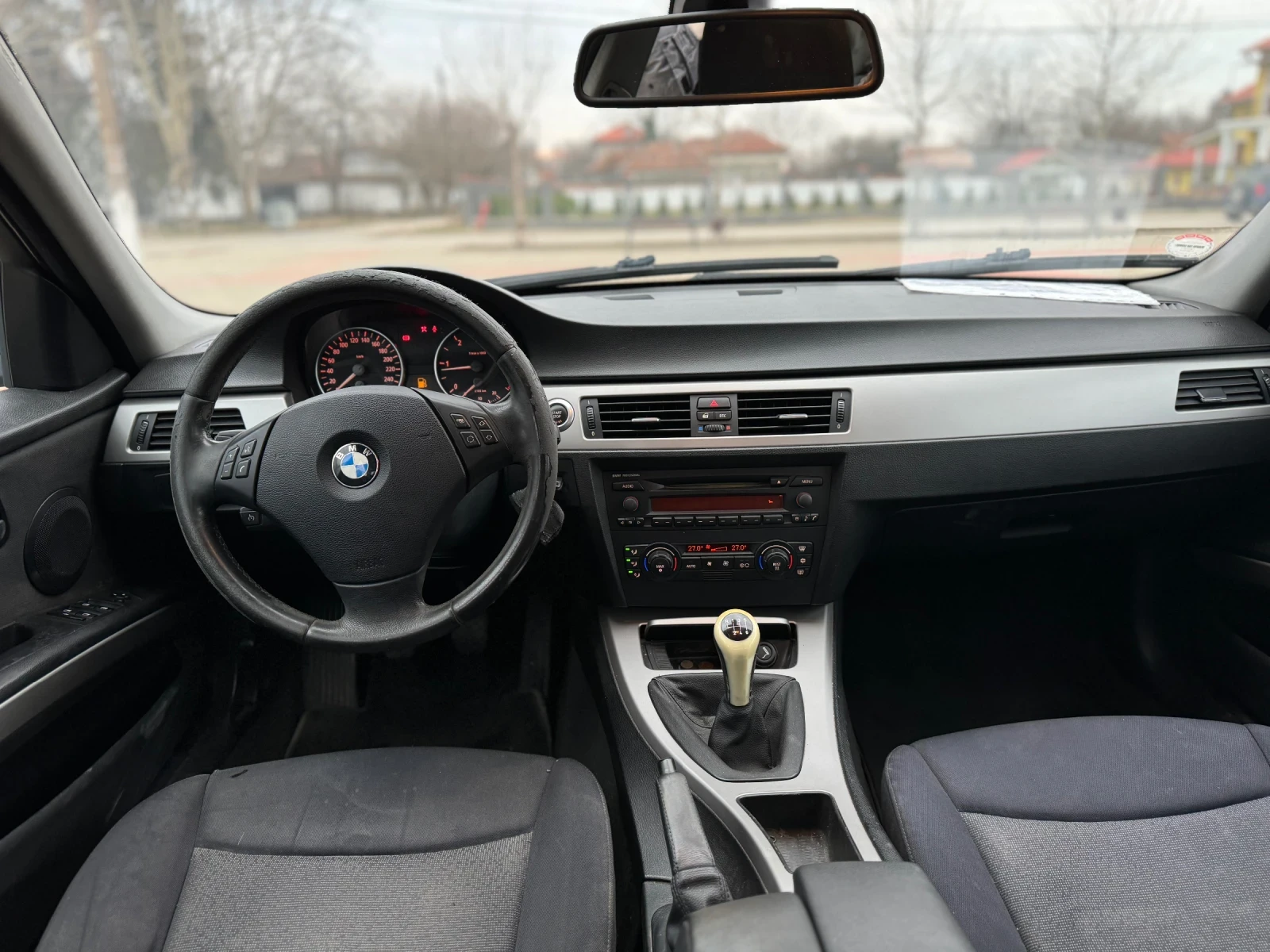 BMW 318 318D, снимка 9 - Автомобили и джипове - 56364935