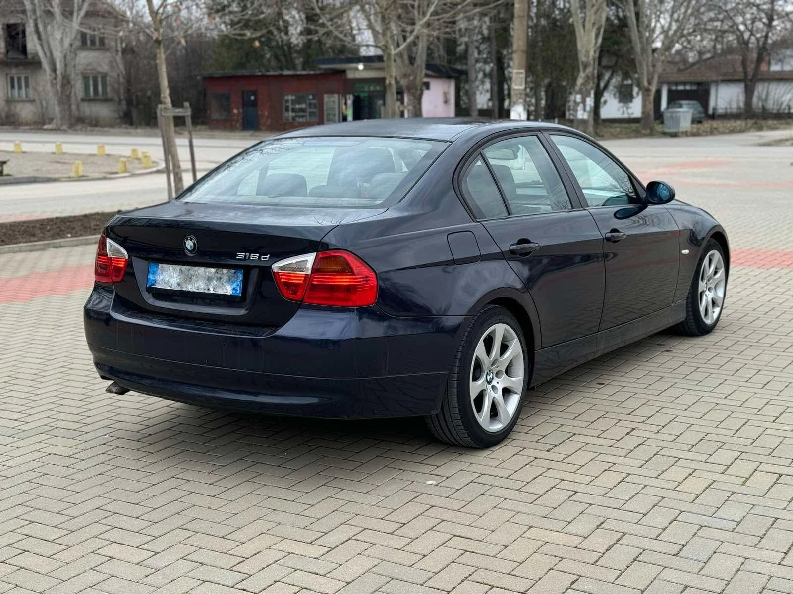 BMW 318 318D, снимка 5 - Автомобили и джипове - 56364935
