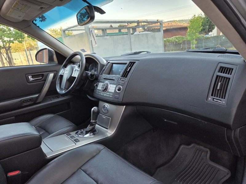Infiniti Fx 35 3.5газ/бензин, 280к.с.| Камера | Шибедах , снимка 13 - Автомобили и джипове - 51378144