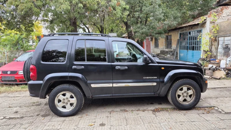 Jeep Cherokee, снимка 5 - Автомобили и джипове - 52484045