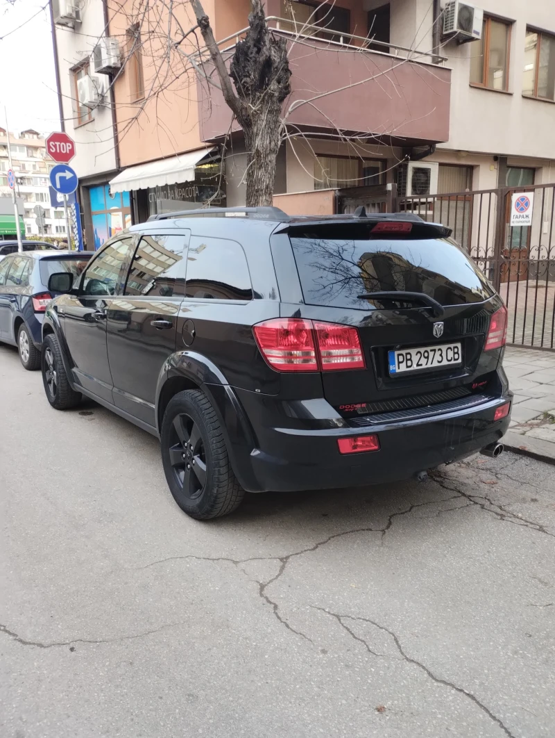Dodge Journey, снимка 11 - Автомобили и джипове - 52997561