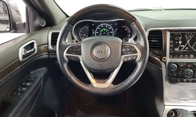 Jeep Grand cherokee, снимка 13 - Автомобили и джипове - 53033836