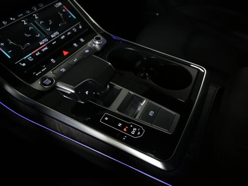 Audi Q7 * S-Line* * HeadUp* AвтоКредит* (ЦЕНА ДО БГ), снимка 14 - Автомобили и джипове - 53397448