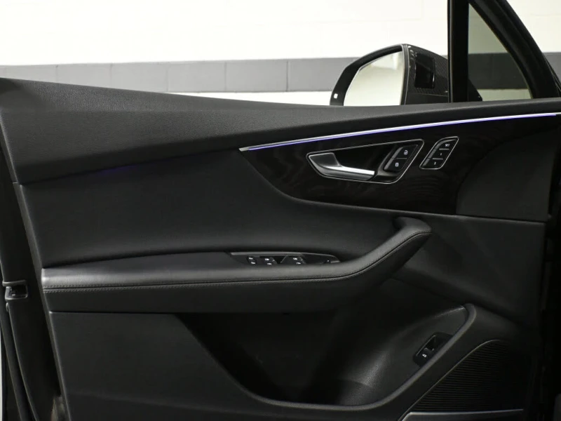 Audi Q7 * S-Line* * HeadUp* AвтоКредит* (ЦЕНА ДО БГ), снимка 15 - Автомобили и джипове - 53397448