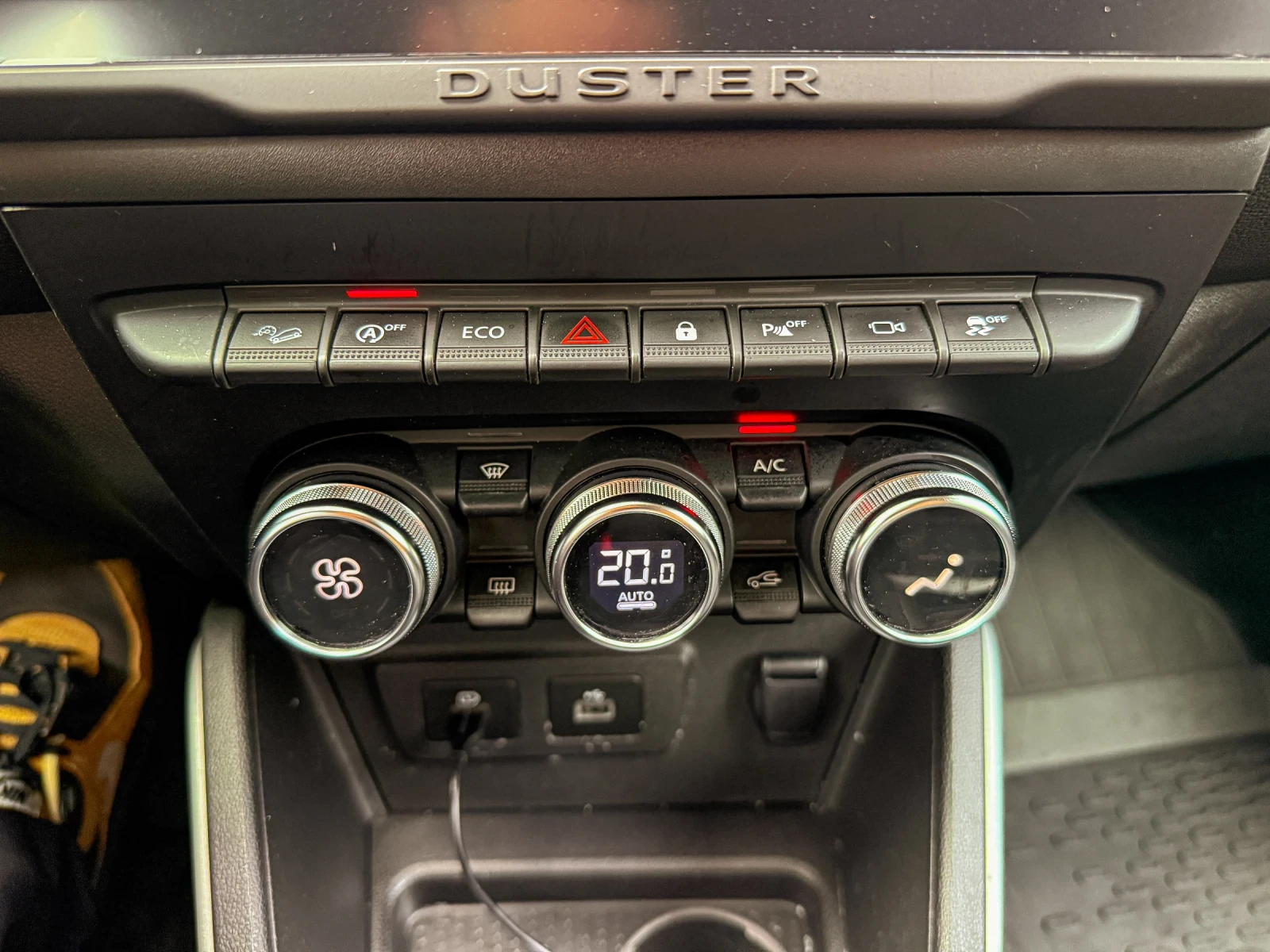 Dacia Duster 4x4 1.3Tce 150 к.с. 360  камери  - изображение 10