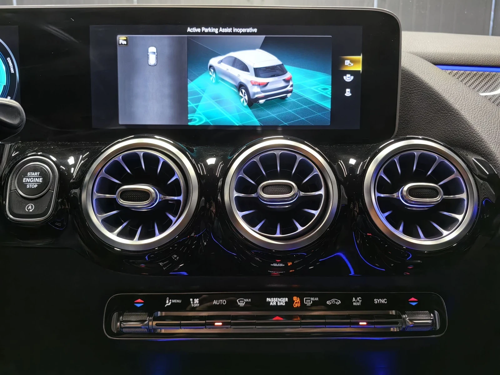 Mercedes-Benz GLA 200 AMG LINE/РЕГИСТРИРАНА/НОВА/360/CARBON/ - изображение 9